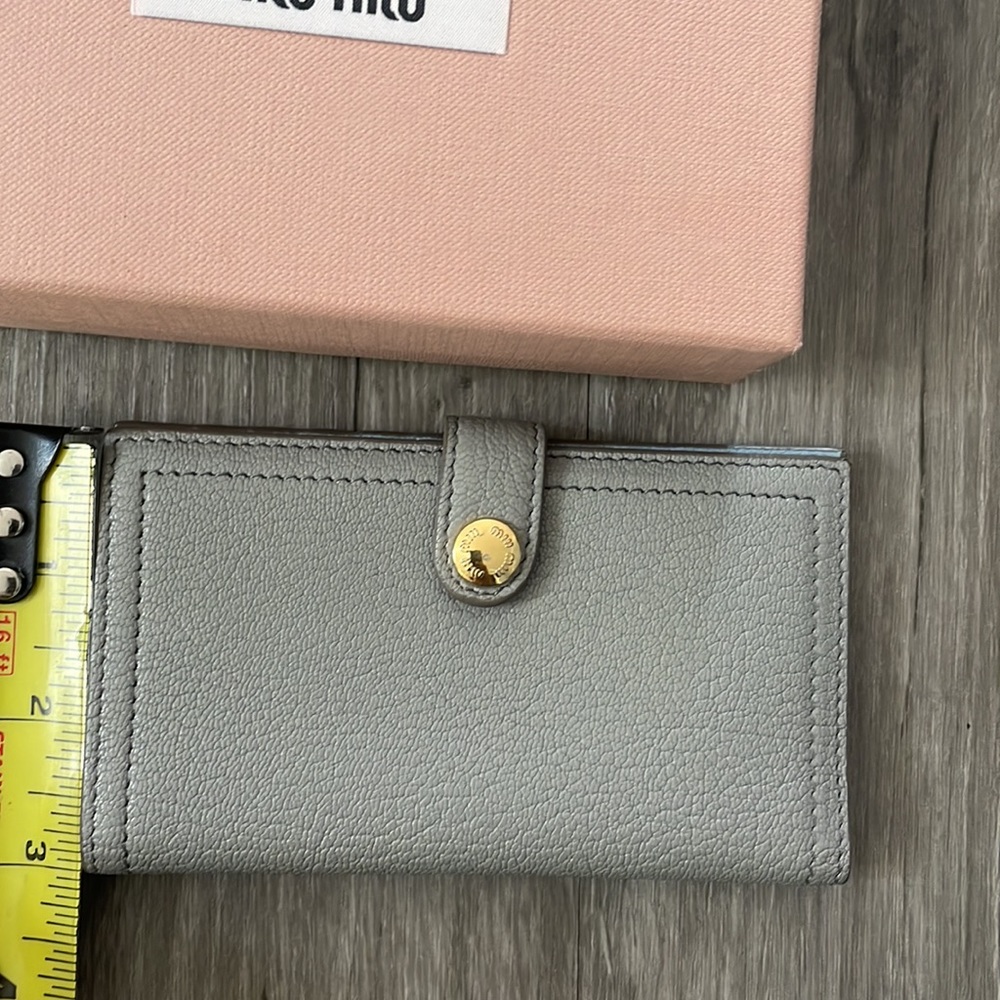 SOLD!! Miu Miu wallet - Picture 12 of 17